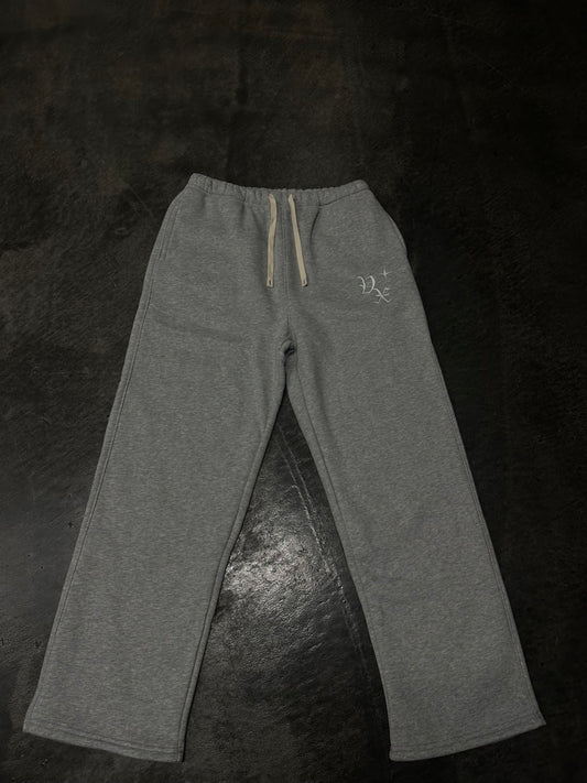 CLOUD GREY SWEATS