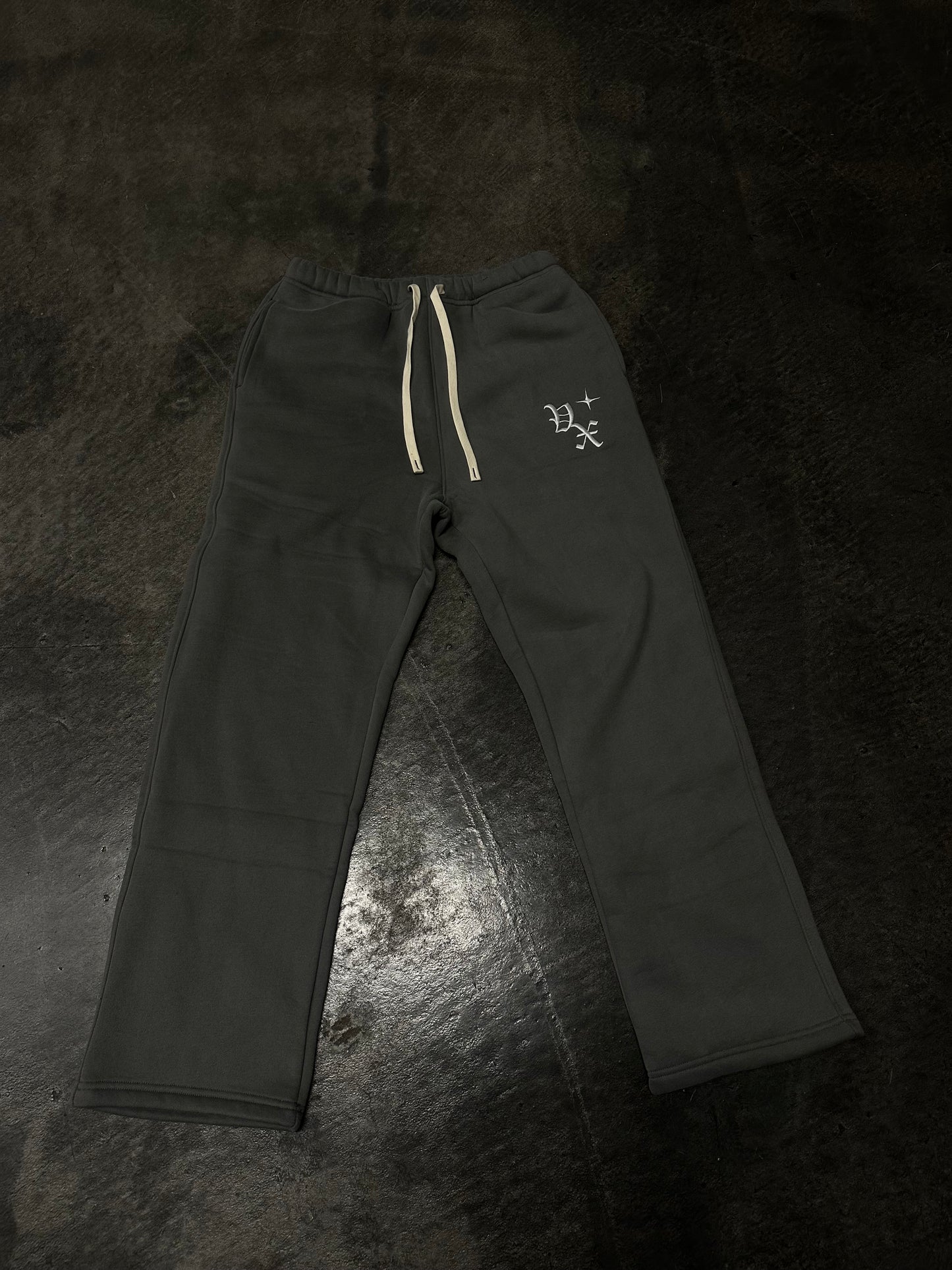 CHARCOAL GREY SWEATS